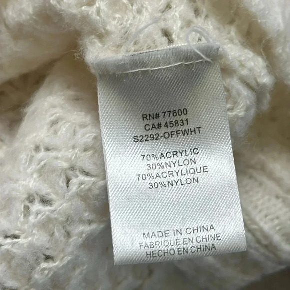 Saltwater Luxe Doc Sweater Size Medium - Picture 7 of 8